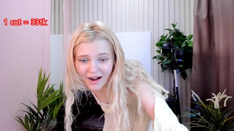 alien_kitty_ellie  08-08-2022